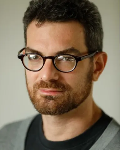 Portretfoto - Adrian Ranga
