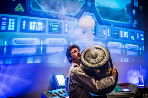 Show Kosmos